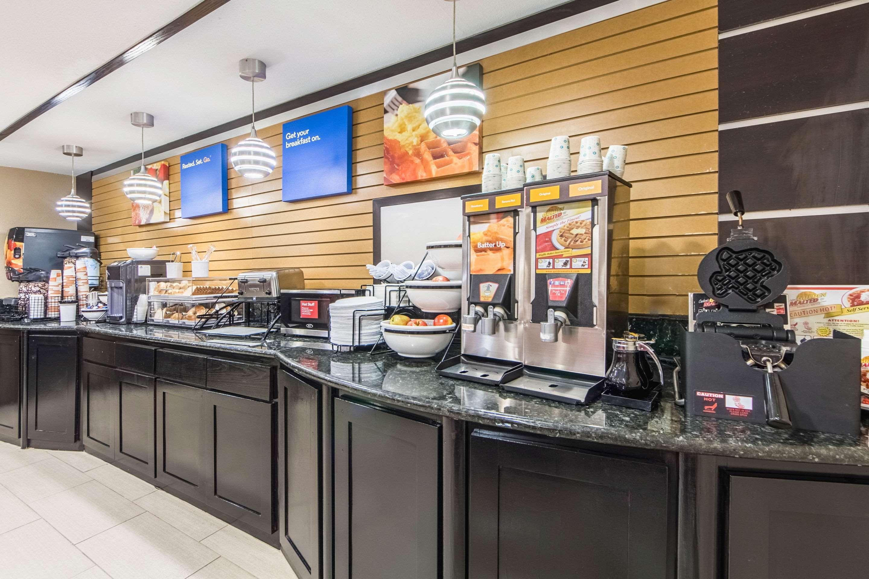 Comfort Inn Dallas Park Central Εξωτερικό φωτογραφία