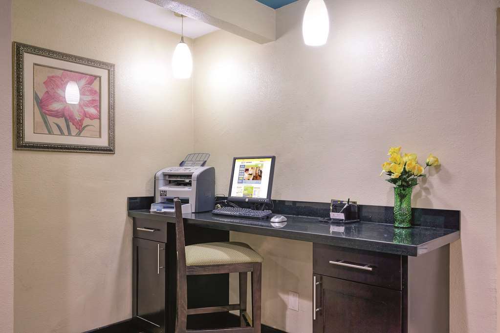 Comfort Inn Dallas Park Central Ανέσεις φωτογραφία