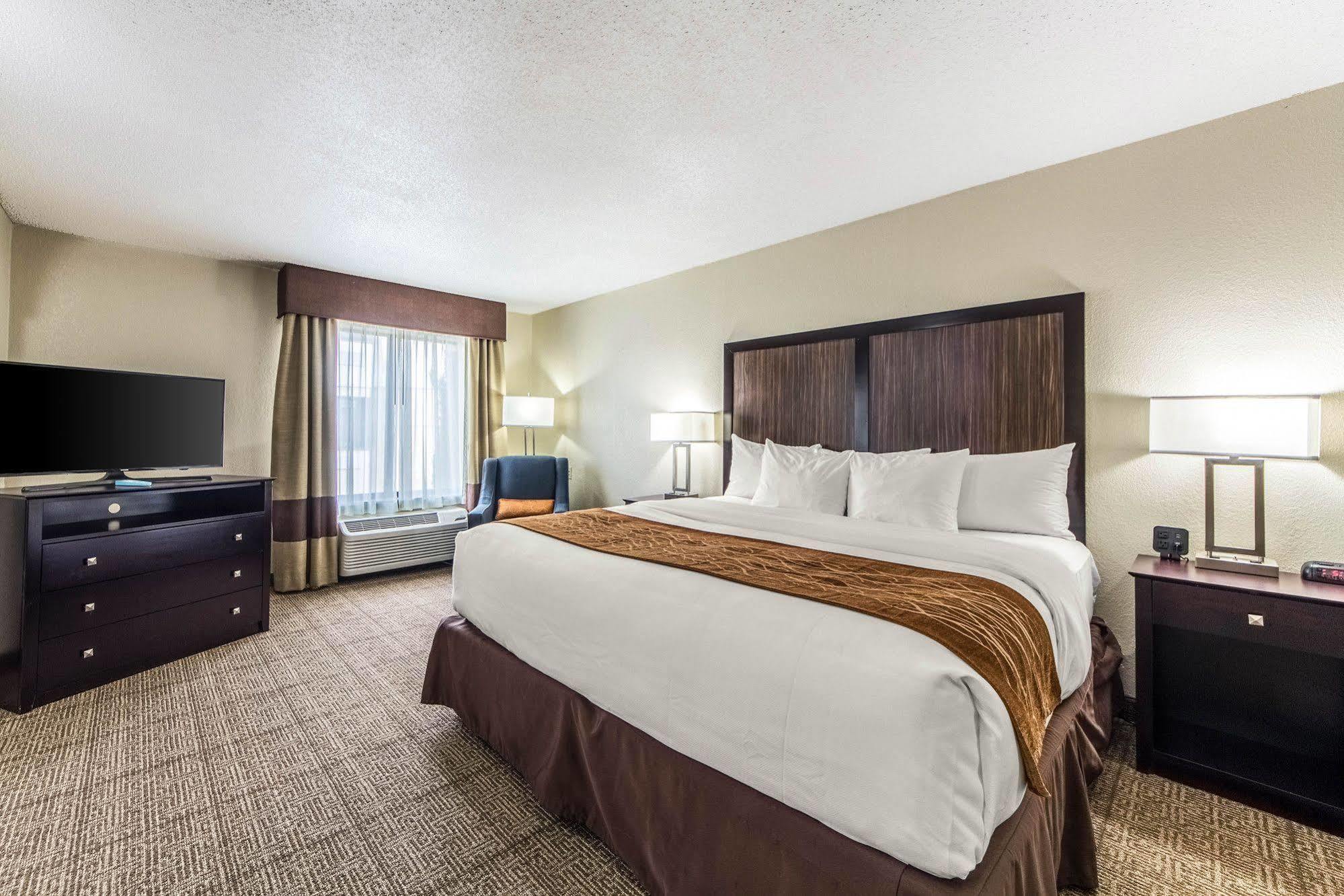 Comfort Inn Dallas Park Central Εξωτερικό φωτογραφία